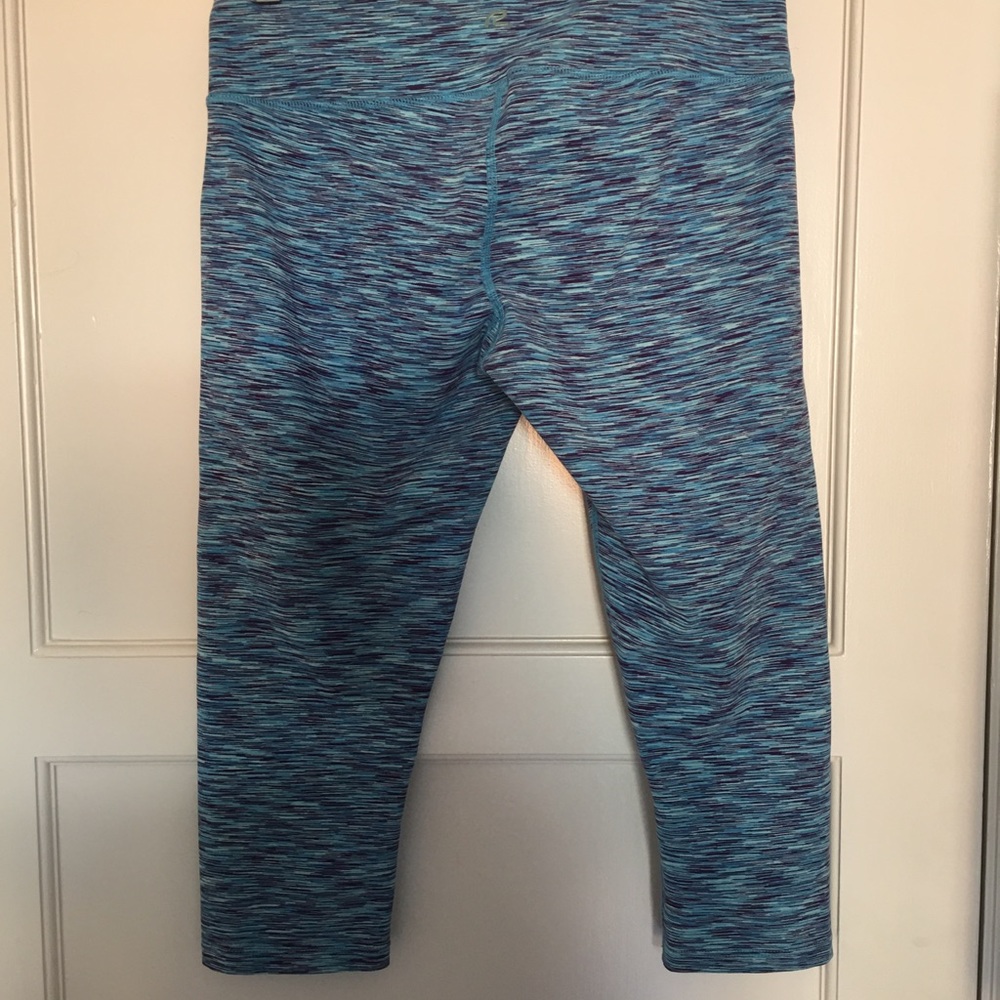 Road Runner Capri Workout Pants